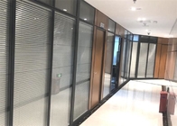 Büro-volles Höhen-Glaswand-Trennwand-Büro-örtlich festgelegte Trennwand mit Vorhängen