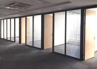 Büro-Glaswand-Trennwände mit Jalousien-Fensterladen